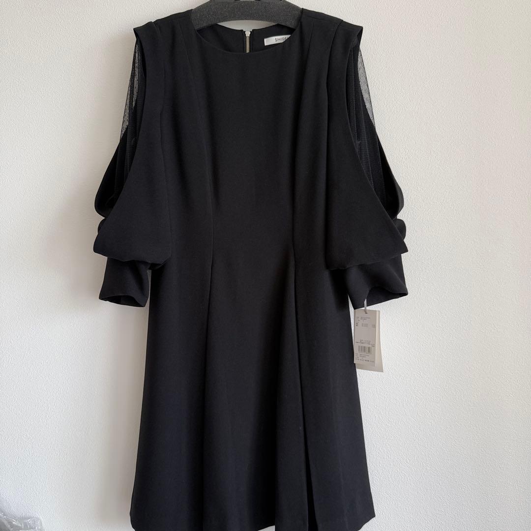 【週末限定値下げ❣️】snidelシアーショルダーミニワンピース