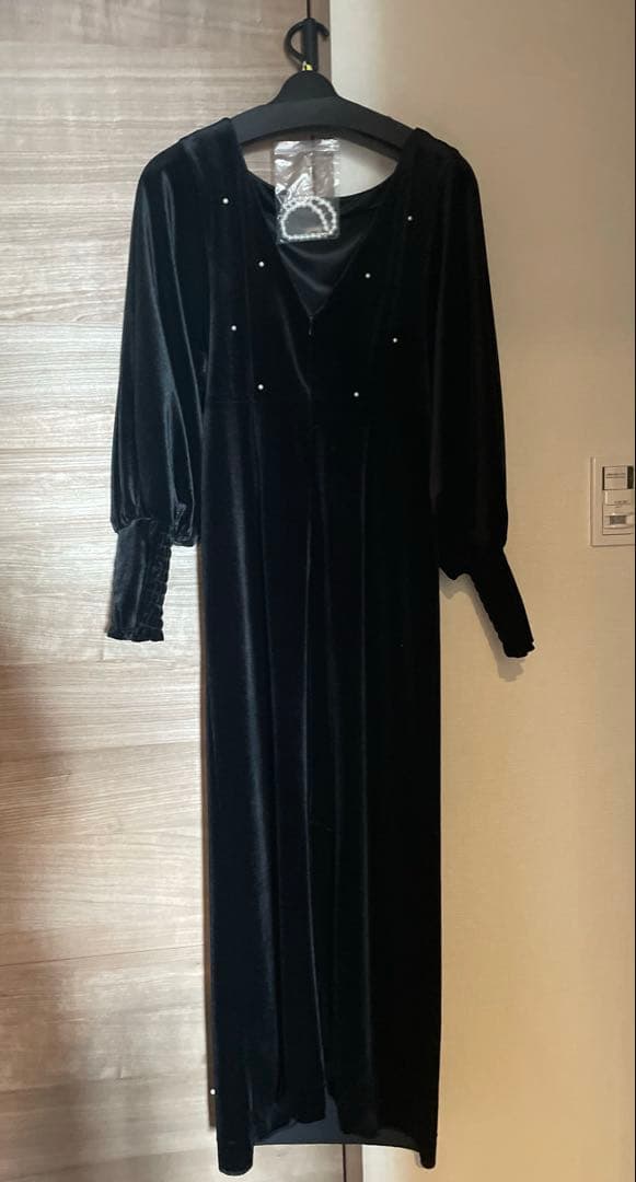Ameri BACK OPEN PEARL VELOUR DRESS ブラックS