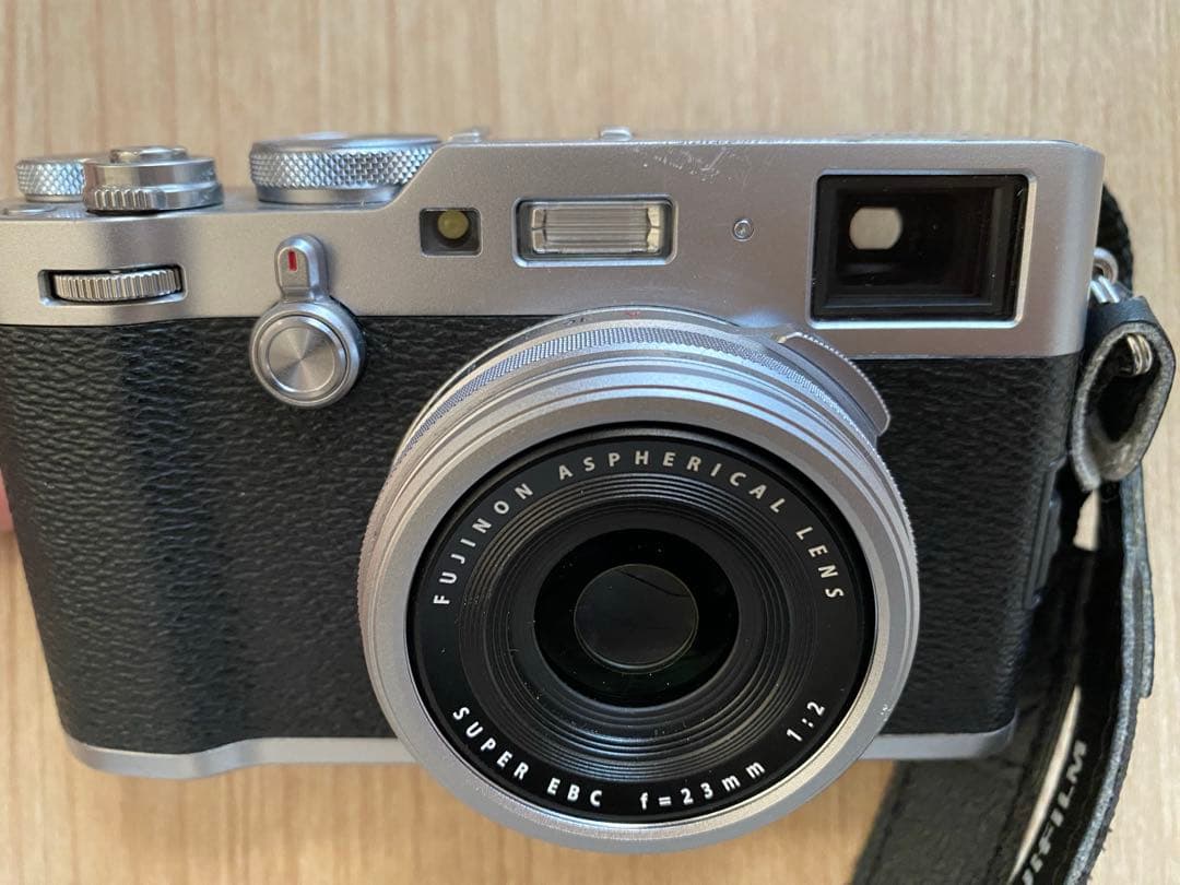 Fujifilm X100F 本体レンズ箱付き　説明書付き