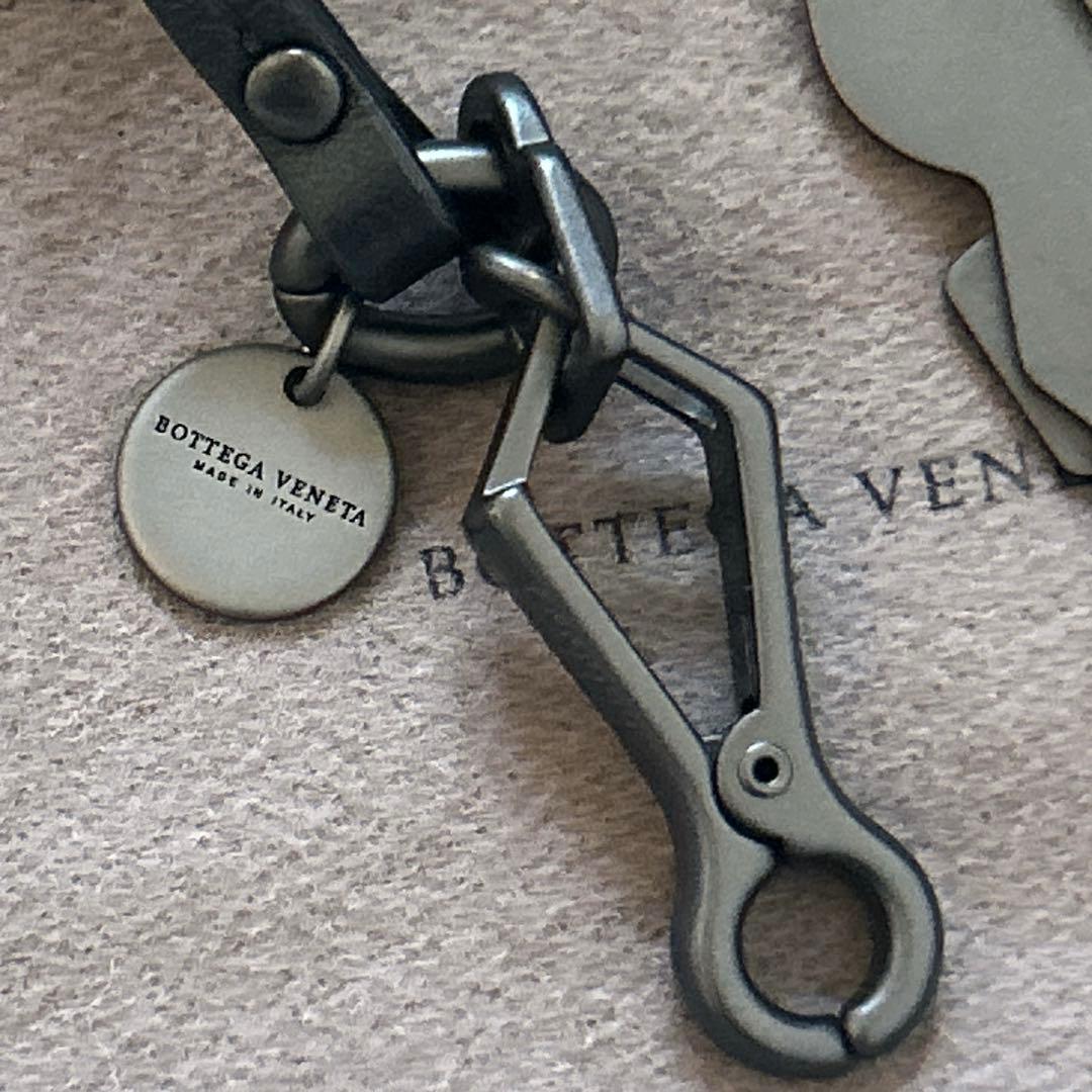 BOTTEGA VENETA ボッテガヴェネタ バッグチャーム 犬