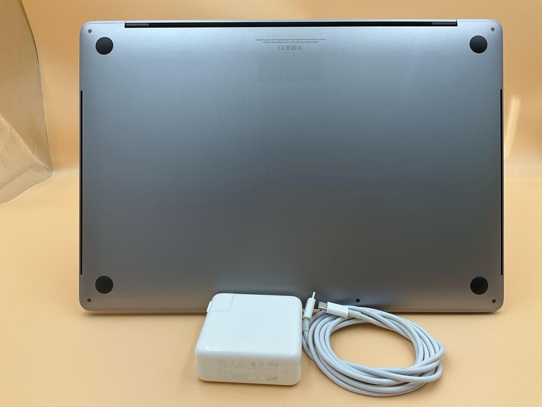 【美品】Macbook Pro 2019 16インチ i7 32GB 500GB