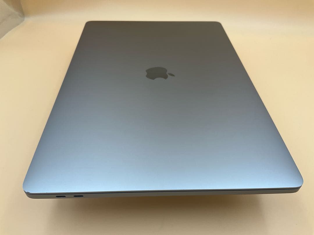 【美品】Macbook Pro 2019 16インチ i7 32GB 500GB