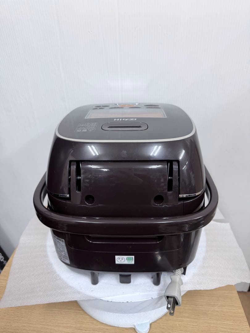象印 Zojirushi 圧力IH炊飯器 NW-JA10（5.5合）2017年製