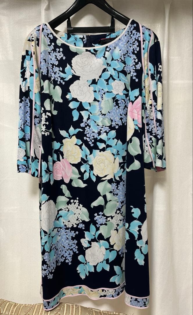 レオナール総柄チュニック 連休SALE