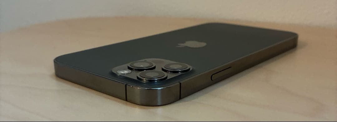 iPhone 12 Pro 256GB グラファイト ガラスフィルム ケース付き