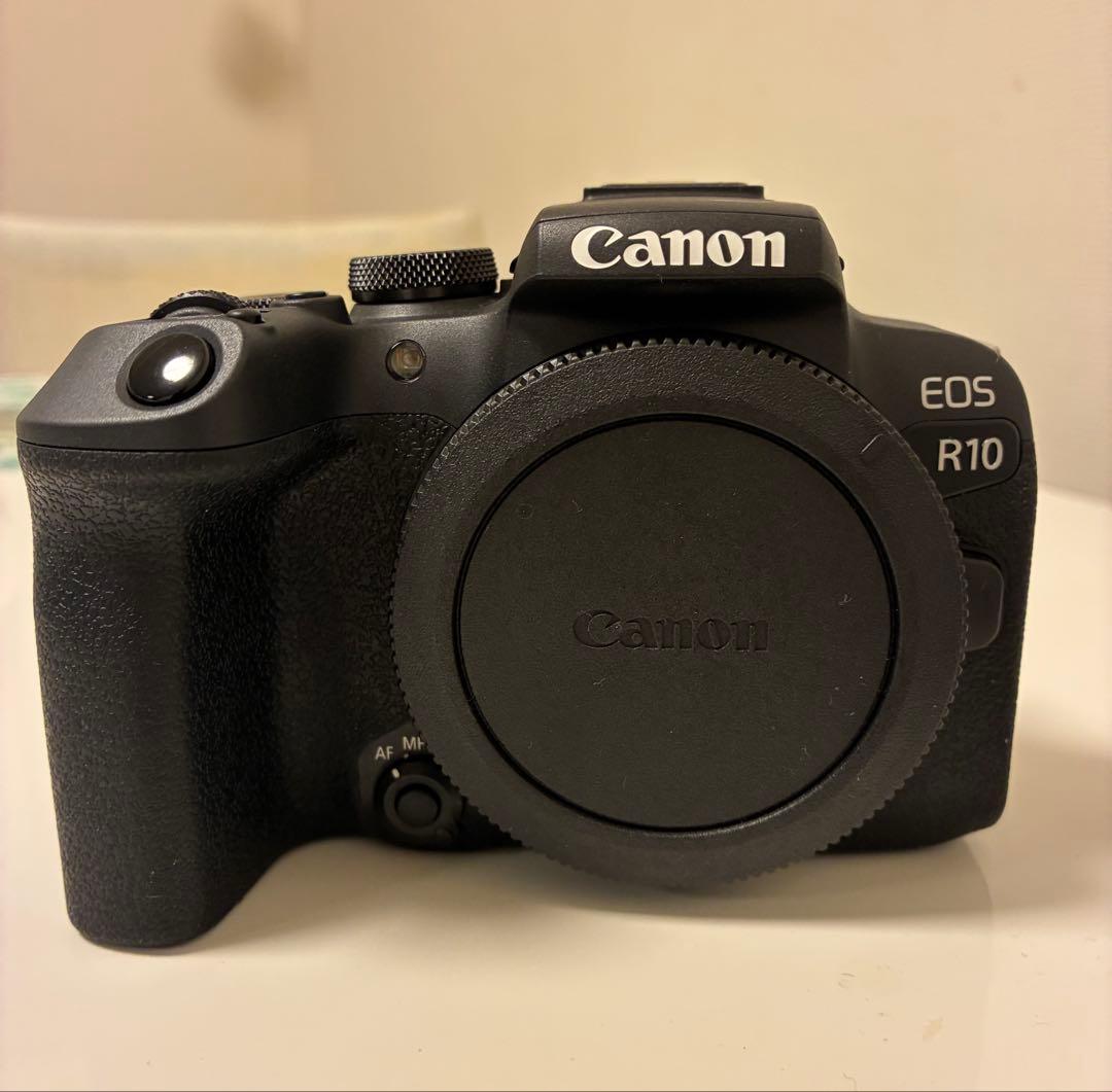 Canon EOS R10 ミラーレスカメラ　ボディ