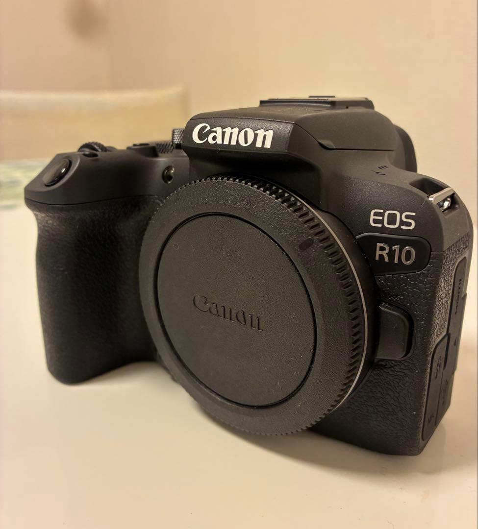 Canon EOS R10 ミラーレスカメラ　ボディ