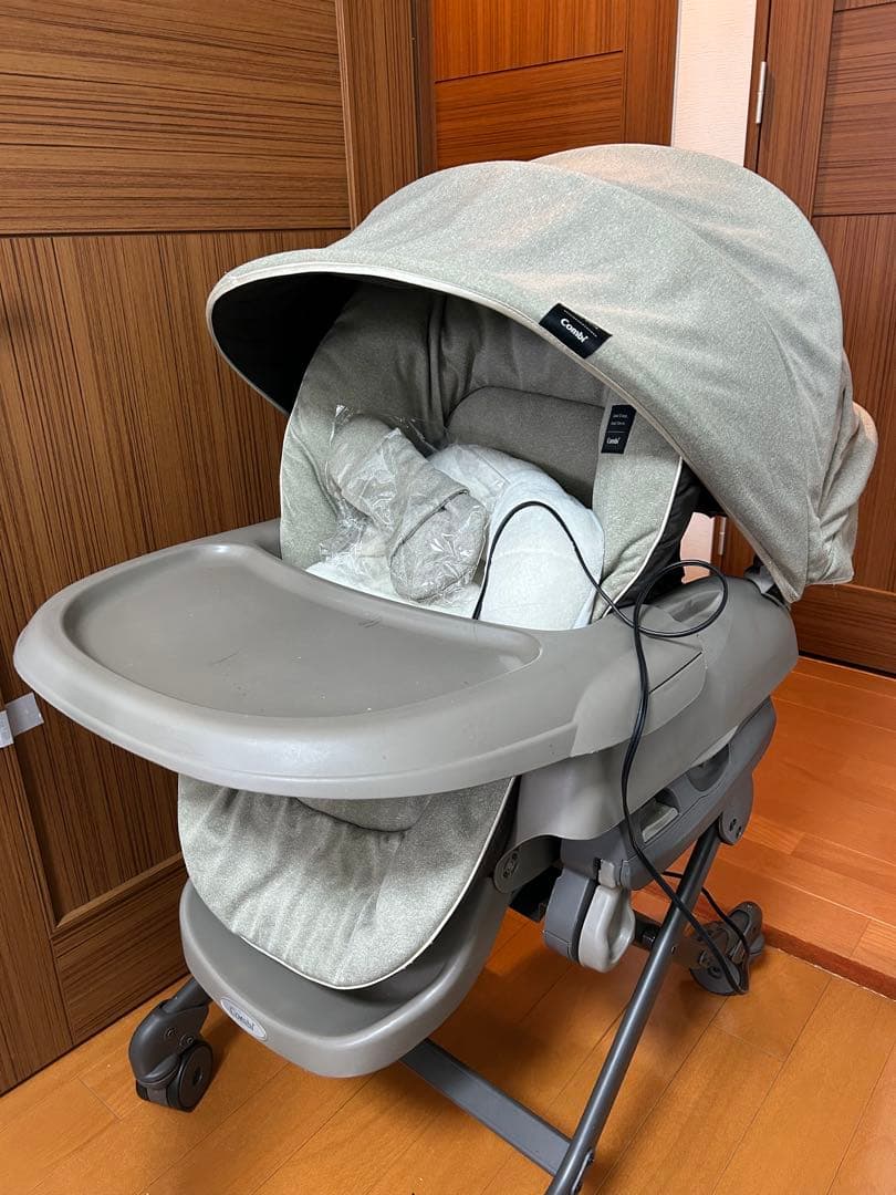 combi コンビ ネムリラ AUTO SWING BEDi おやすみドームEG