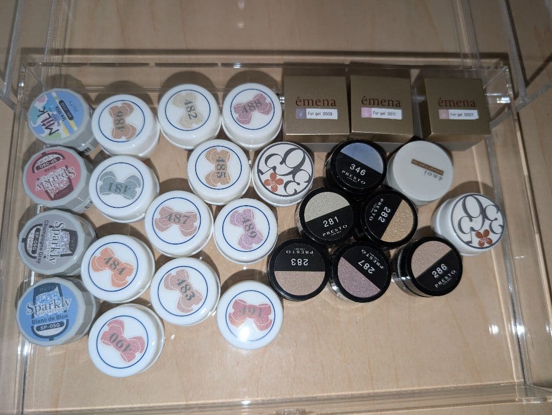 INITY アイニティ　カラー　ジェルネイル　404色セットおまけ付き