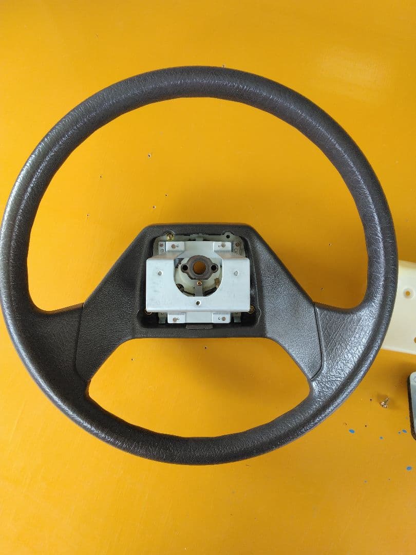 デリカ　スターワゴン　ハンドル