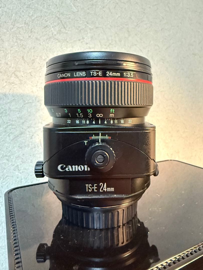 Canon TS-E 24mm f/3.5 ティルトシフトレンズ