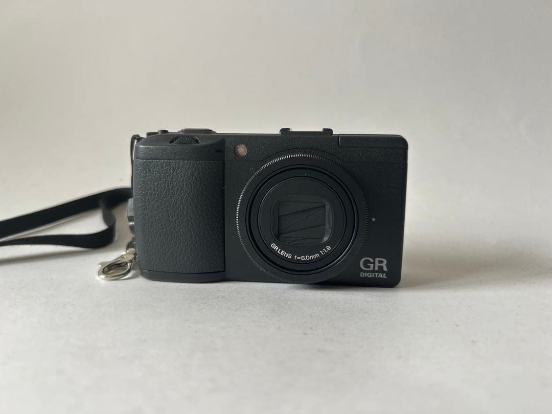 【美品】GR Ⅲ DIGITAL ブラック コンパクトデジタルカメラ