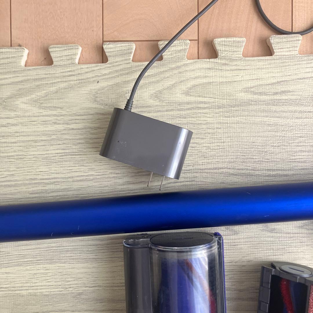 dyson sv14スティッククリーナー 本体 各種アタッチメント付き