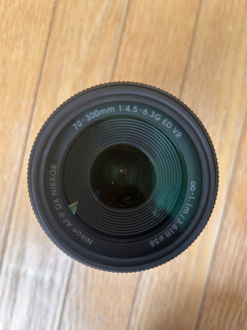 Nikon D5600 デジタル　一眼レフカメラ　【即購入可能】　【美品】