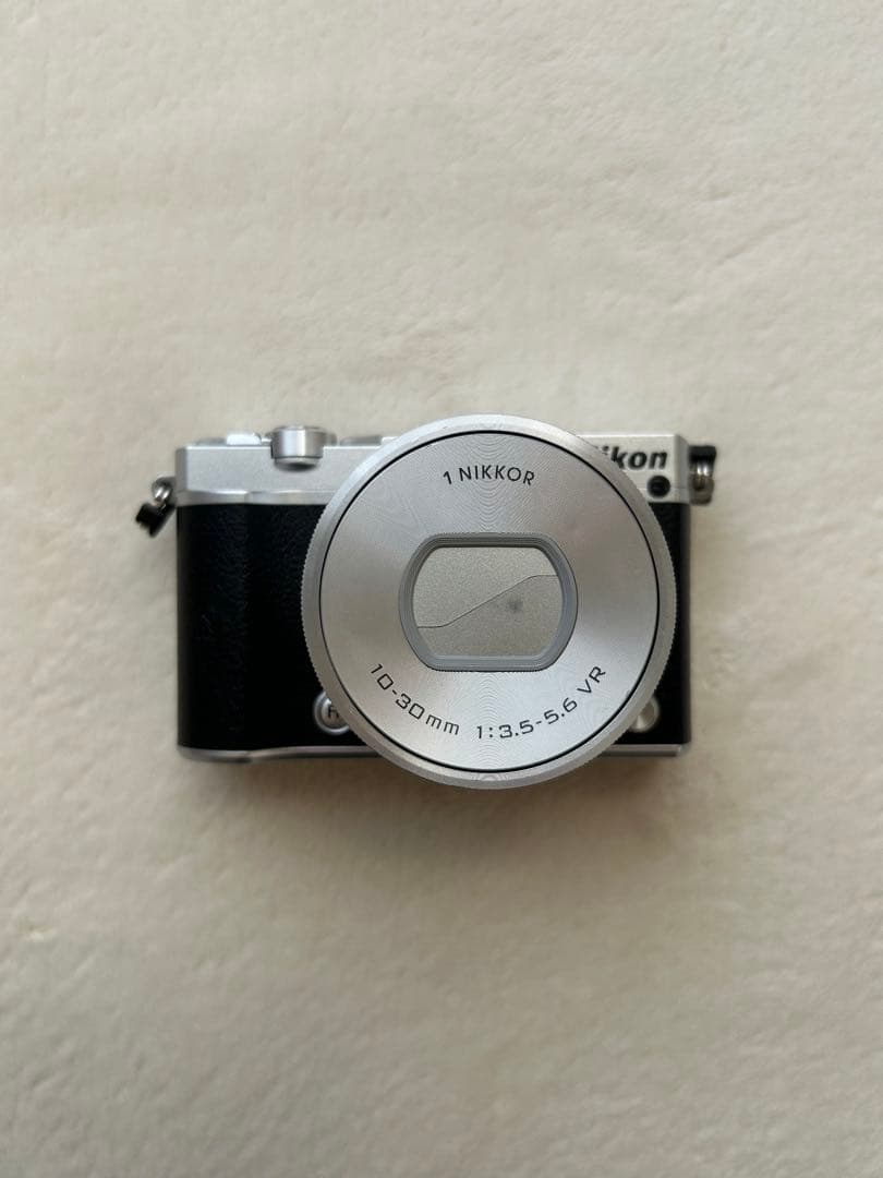 Nikon1 J5 シルバー レンズキット