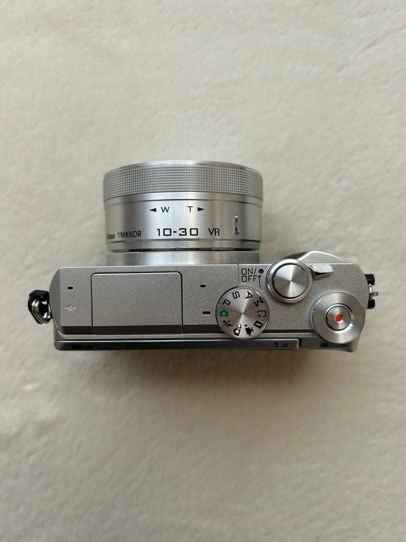 Nikon1 J5 シルバー レンズキット