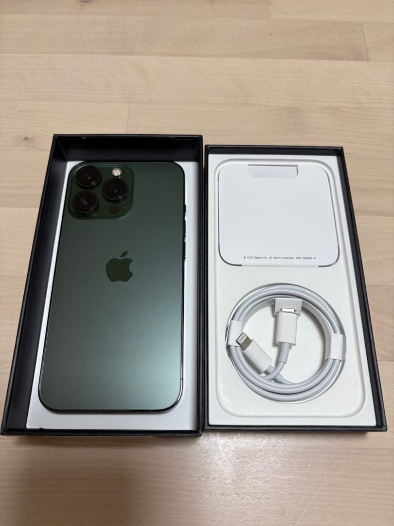 iPhone13 Pro 256GB アルパイングリーン　SIMフリー美品