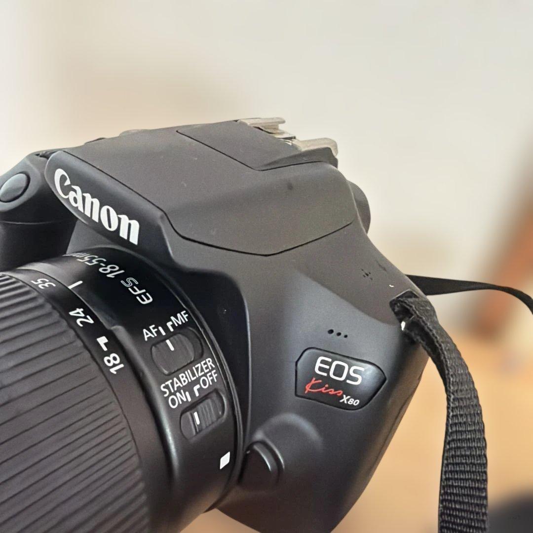 Canon EOS Kiss X80 デジタル一眼レフカメラ