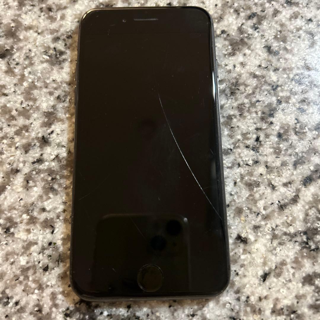 Apple iPhone 8 本体