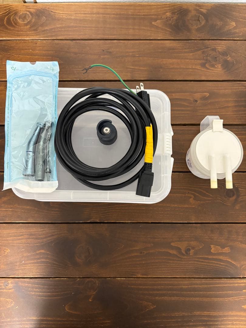 かれんET 歯科ポータブルユニット（訪問歯科用）