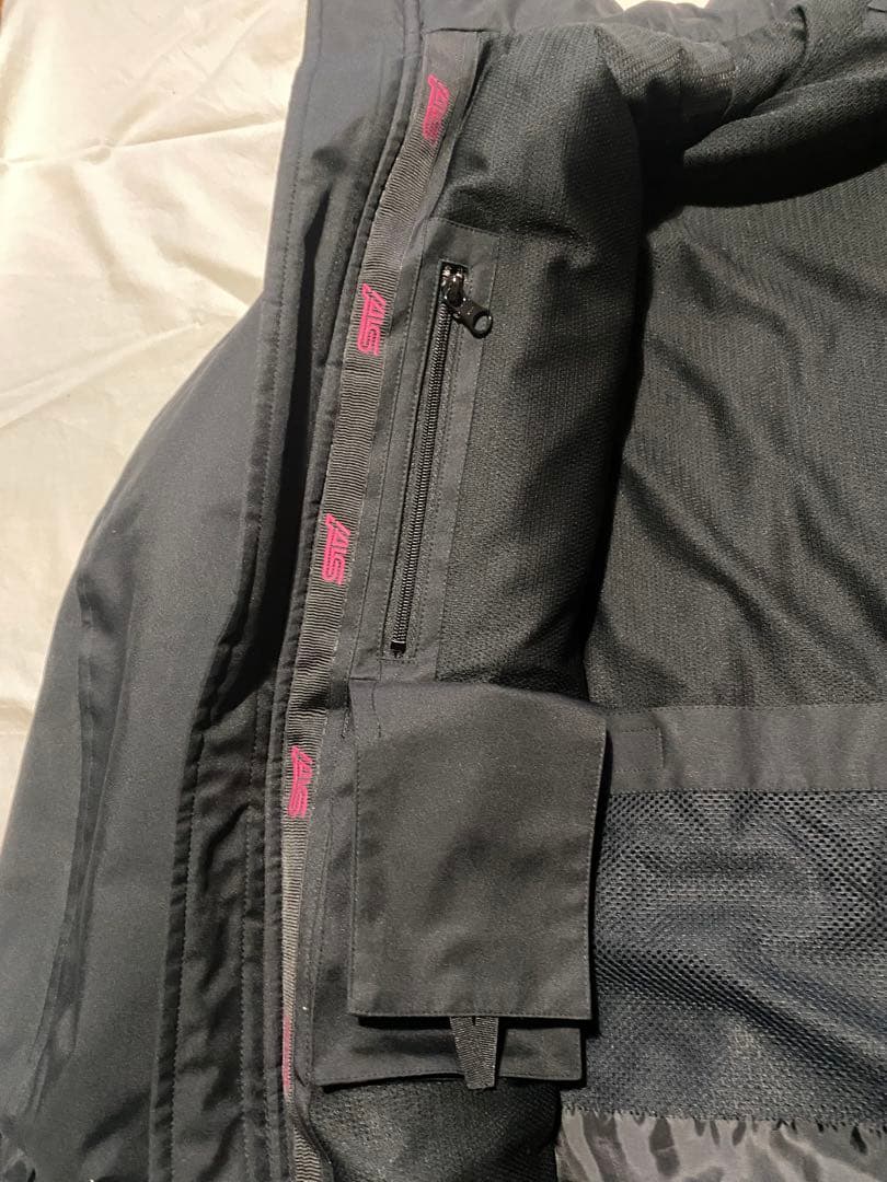 STI スバル・テクニカル・インターナショナル ジャケット