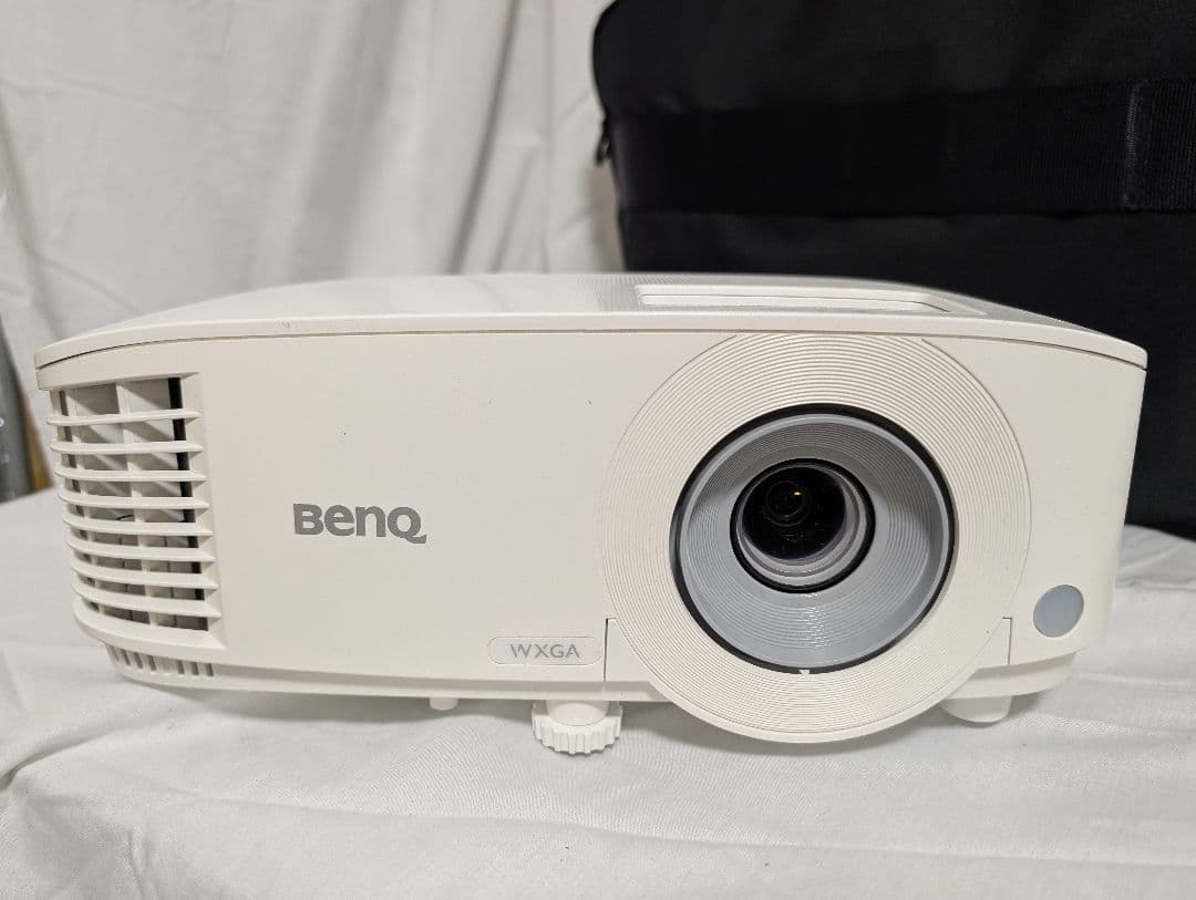 【美品】BENQ MW612 プロジェクター4000lm の会議室用　箱無し