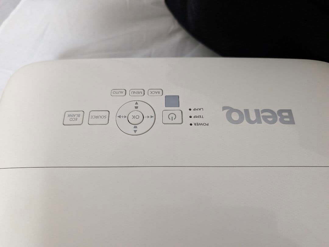 【美品】BENQ MW612 プロジェクター4000lm の会議室用　箱無し