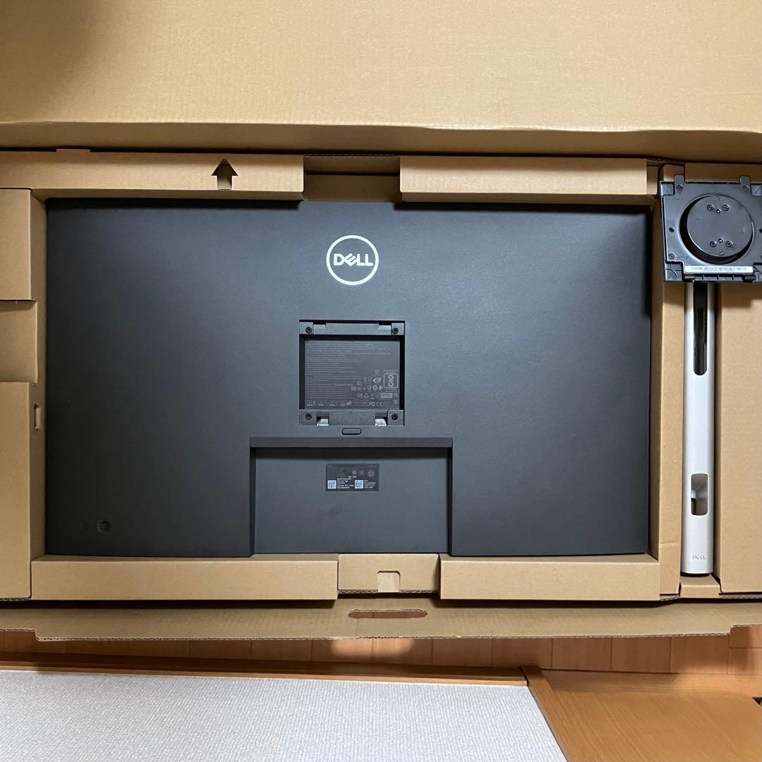 DELL P3222QE デル 32インチ 付属品全てあり
