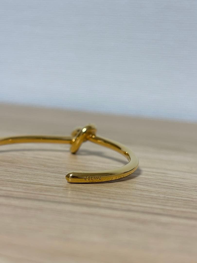 CELINE ノット エクストラシンブレスレット（ゴールド）