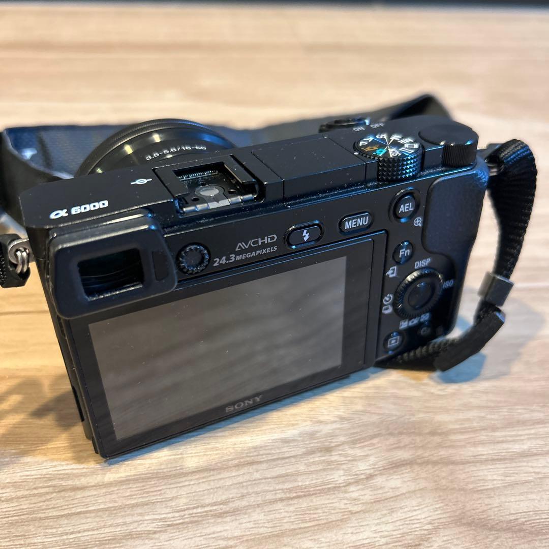 【週末割引】Sony α6000 ミラーレスカメラ ダブルズームレンズセット