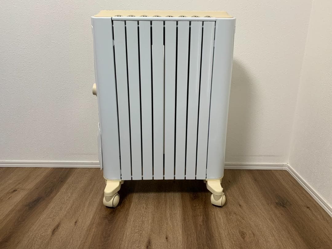 デロンギ オイルヒーター RHJ75V0815-CR 数回使用　美品