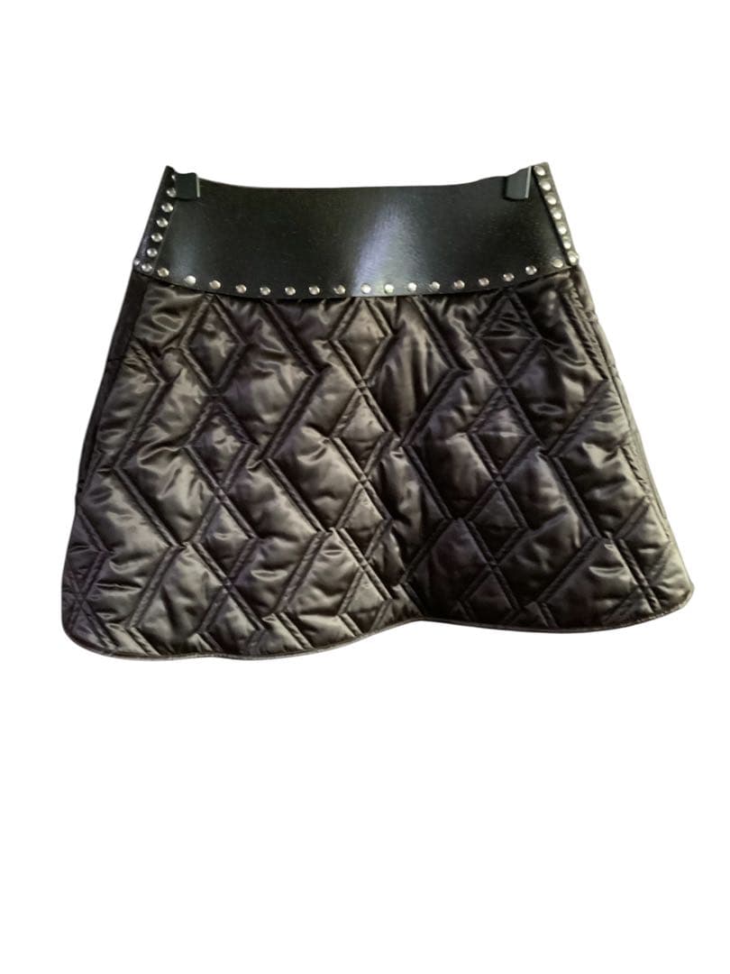 ダニエル着用 CHOPOVA LOWENA 23aw ひざ丈スカート