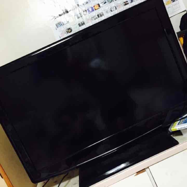 37インチ液晶テレビ