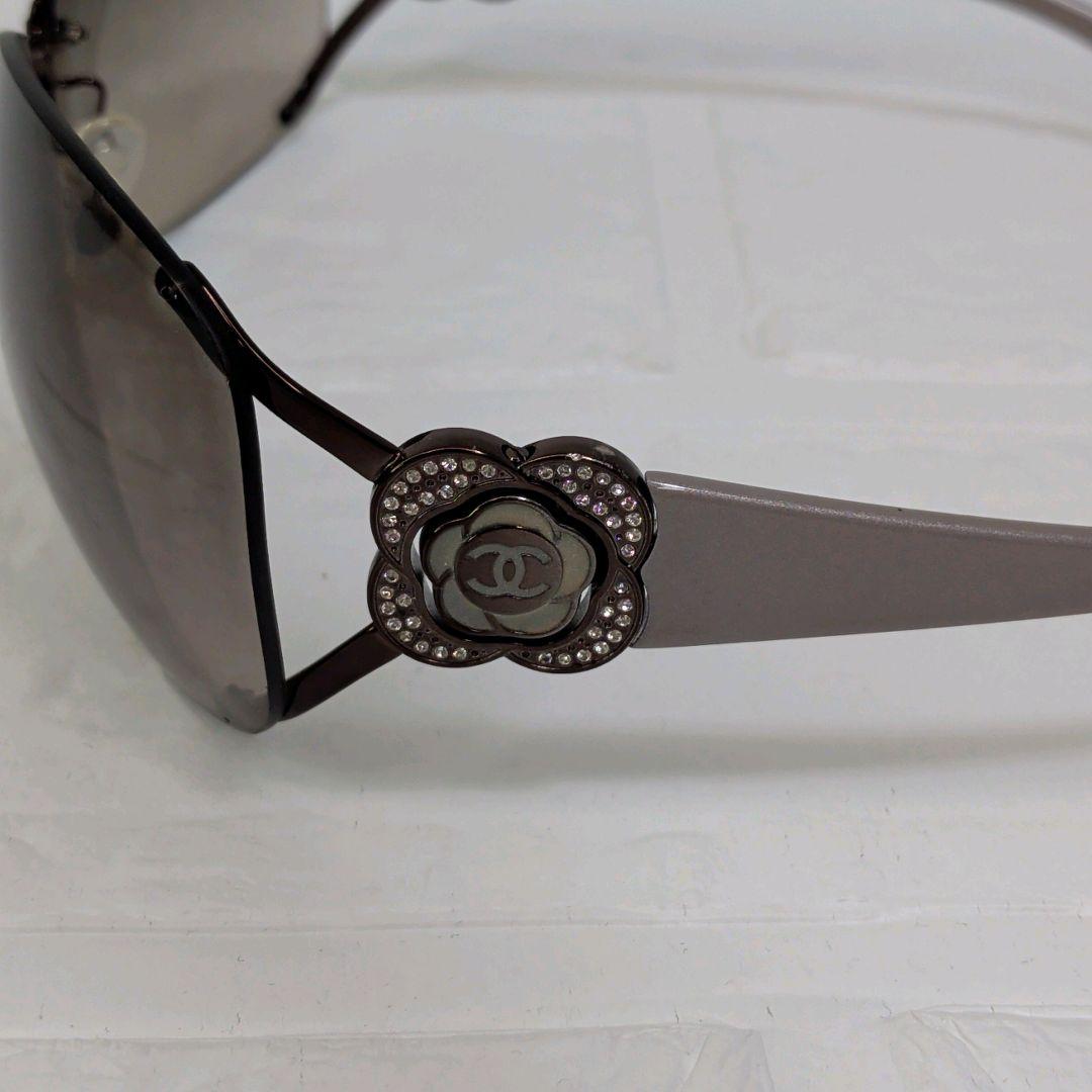 良品✨️　CHANEL　サングラス　リムレス　ココマークカメリア　ラインストーン