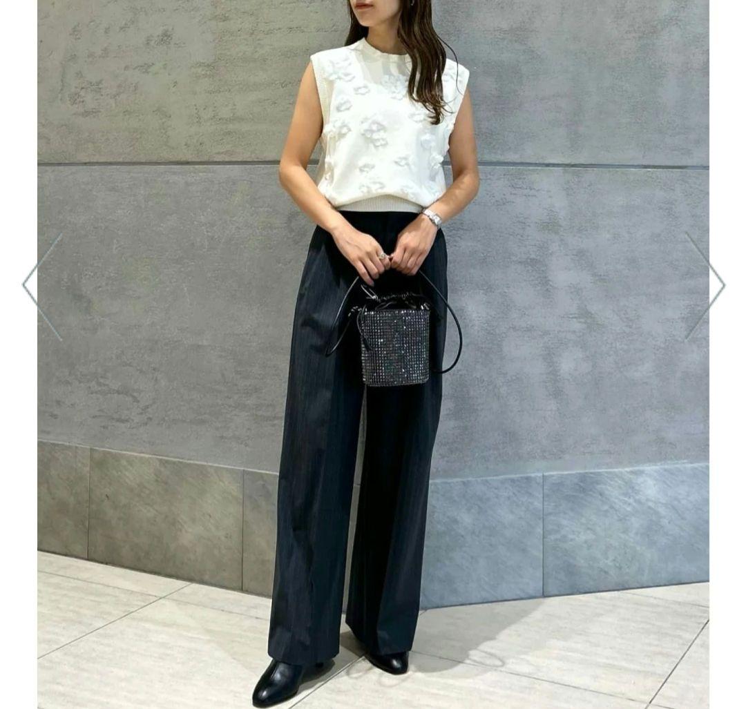 UNITED ARROWS 3D フラワーモチーフ ノースリーブ ニットベスト