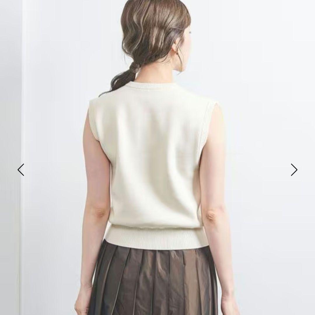 UNITED ARROWS 3D フラワーモチーフ ノースリーブ ニットベスト