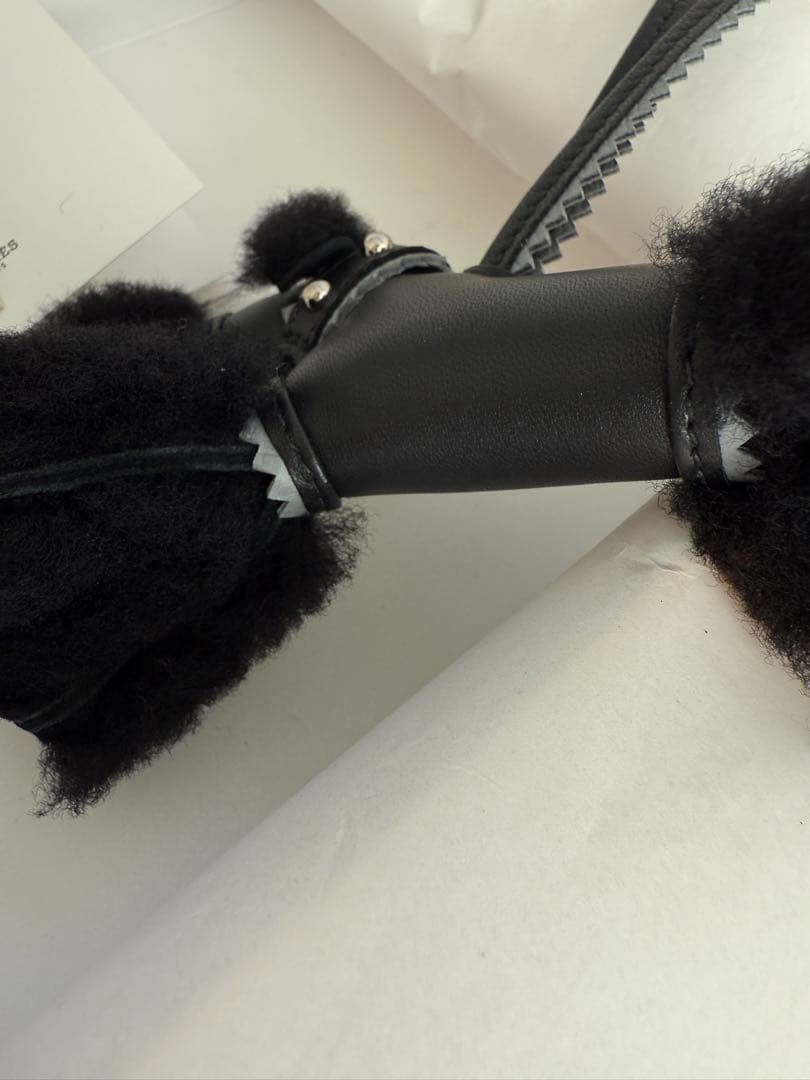 本物保証エルメスバディチャーム 首輪付きクロ×グリパンタン【2025年春夏新色】