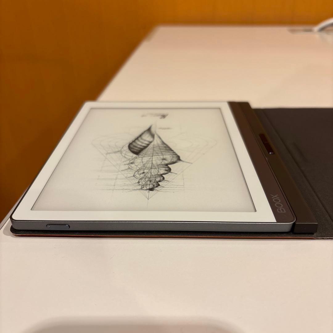 電子書籍リーダー BOOX Leaf 7インチ 純正カバー、元箱付