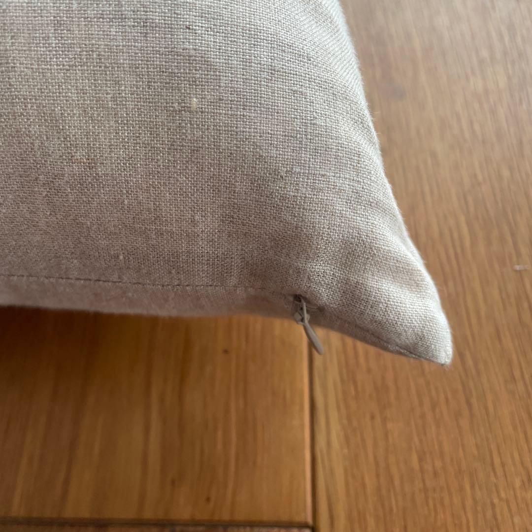 CORAL & TUSK 刺繍クッション