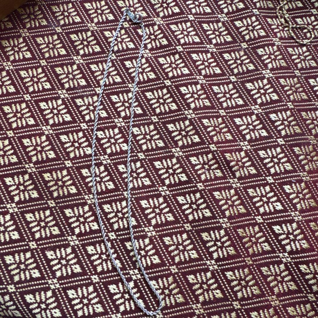 K18ホワイトゴールド ツイストチェーンネックレス