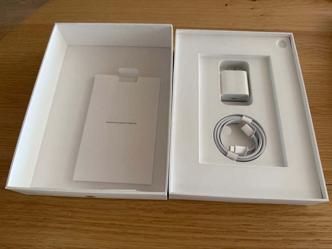 ほぼ新品 iPad Air M2 11インチ 128GB Wi-Fiモデル