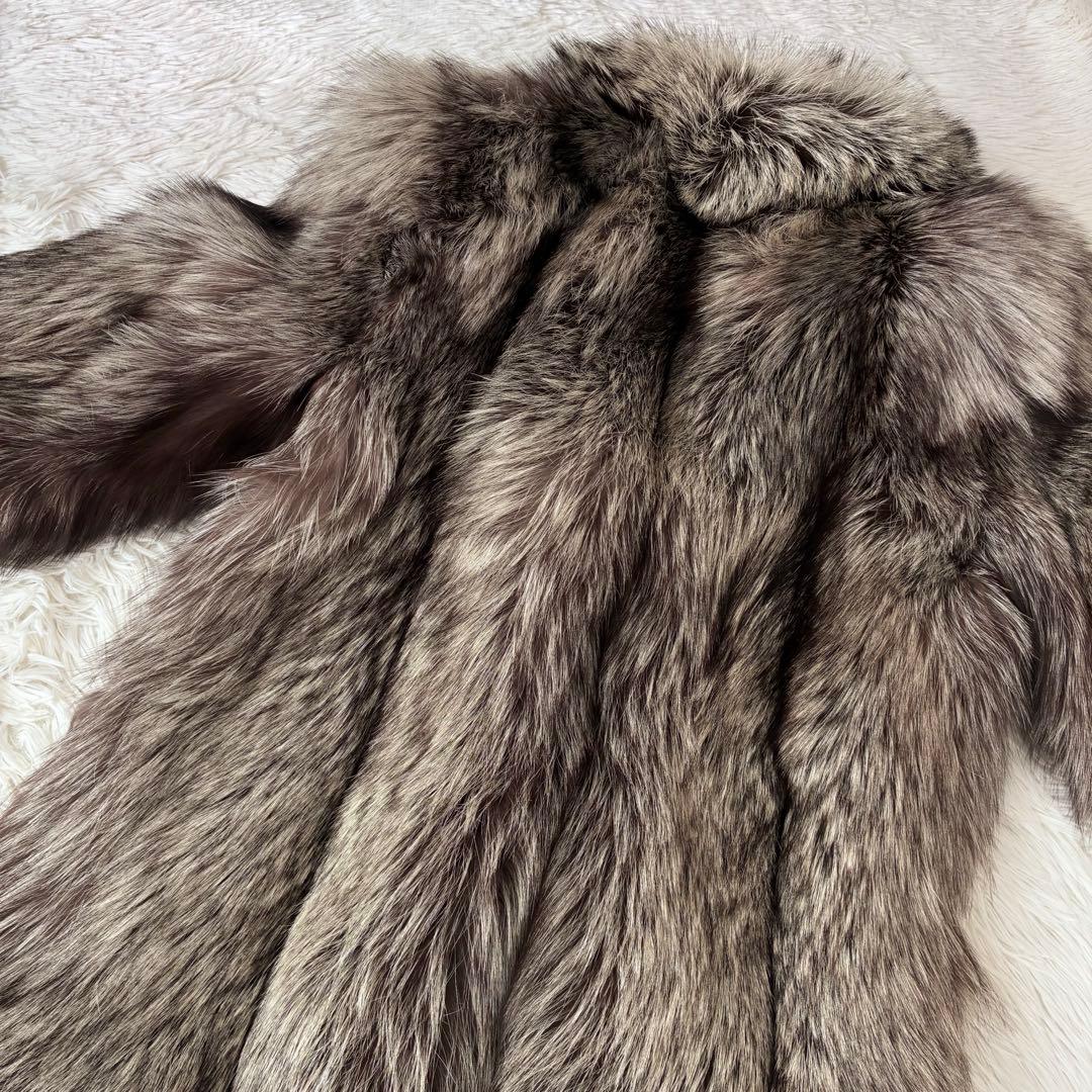 割引済み⭐︎最高級クラス　SAGA FOX  ファーコート　毛皮　11号