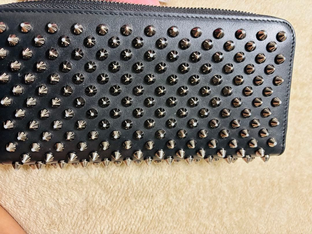 ルブタン　財布