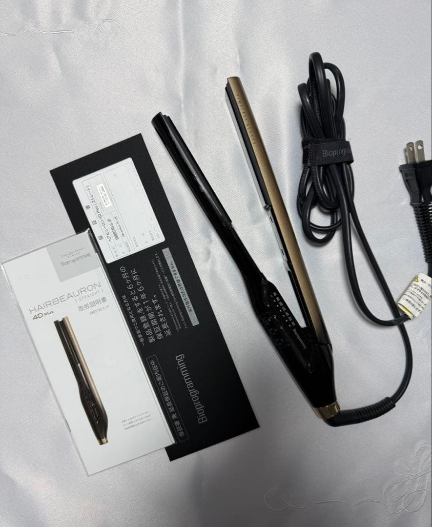 ヘアビューロン 4D Plus ストレートヘアアイロン　LUMIELINA