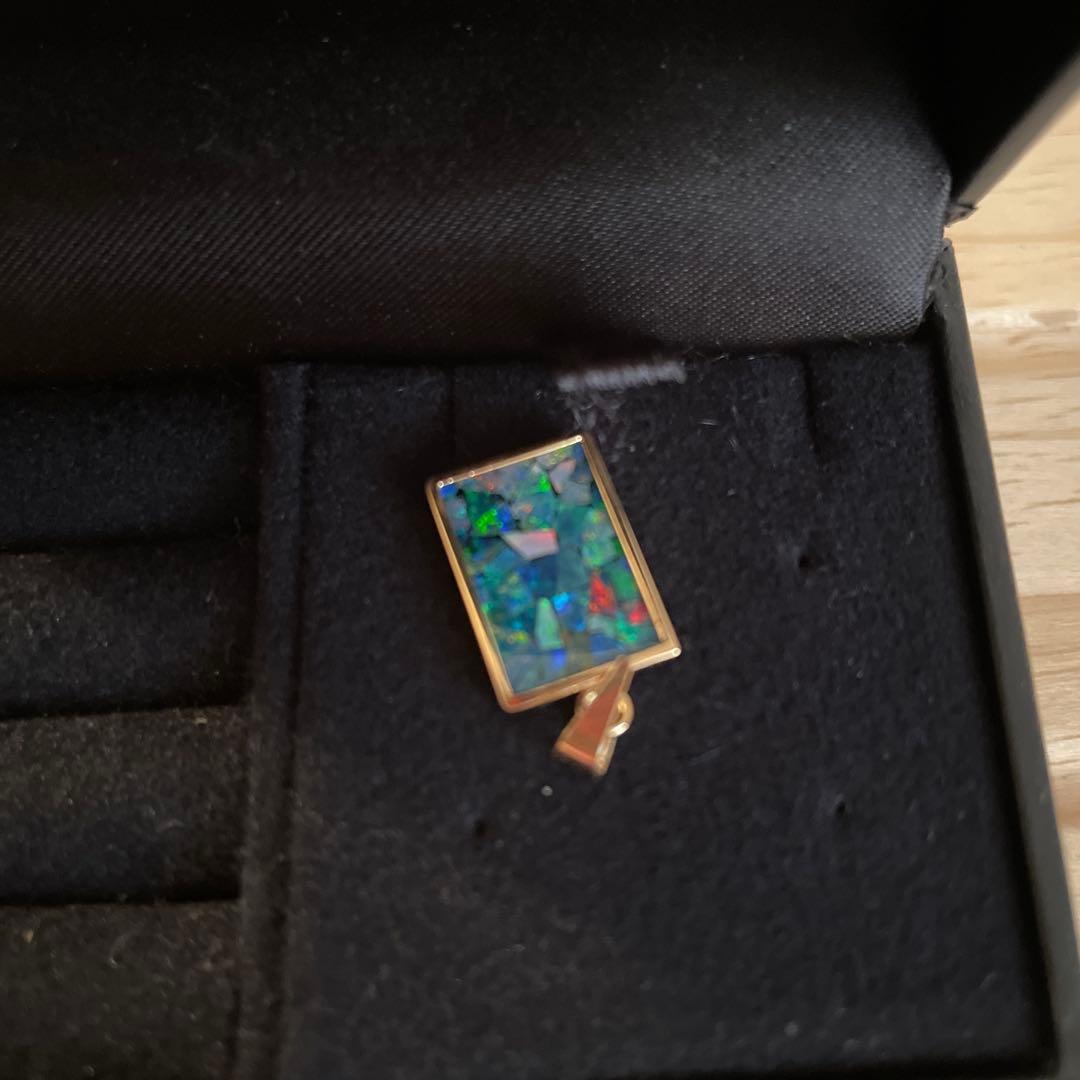 オパール 長方形チャーム k18YG ネックレストップ