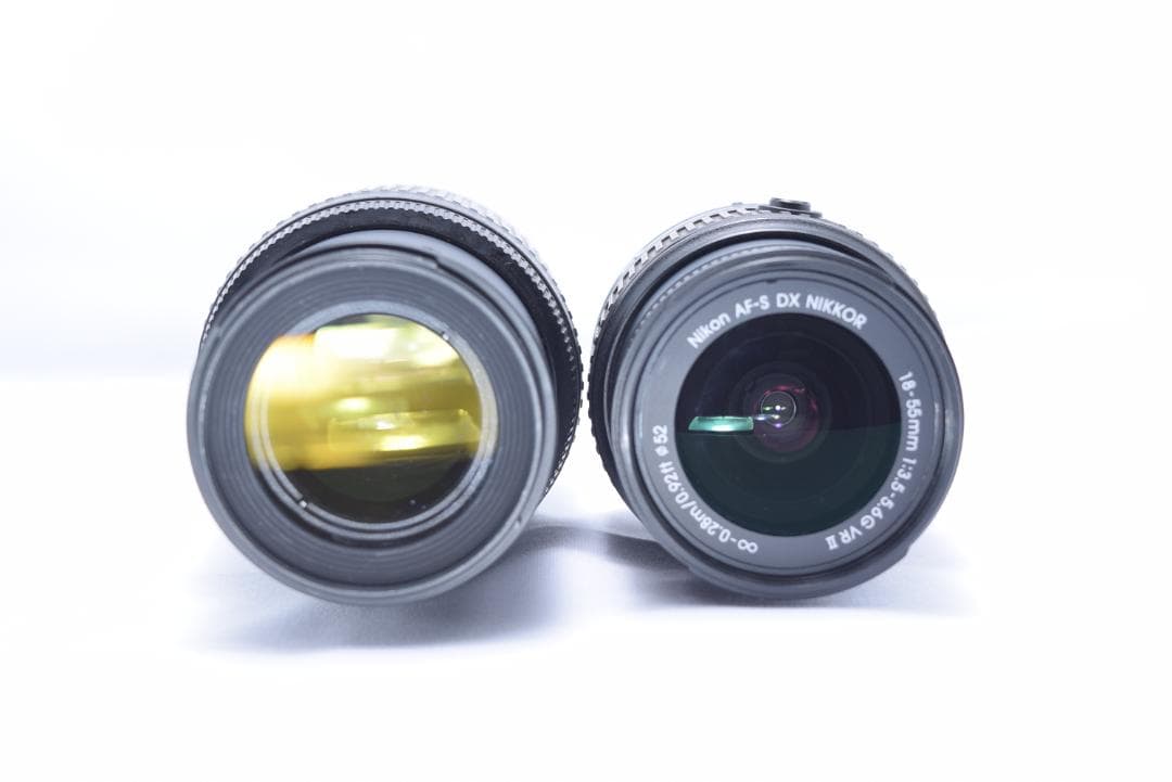 ①Nikon D3100 Wレンズセット（手振れ補正付き） シャッター数少