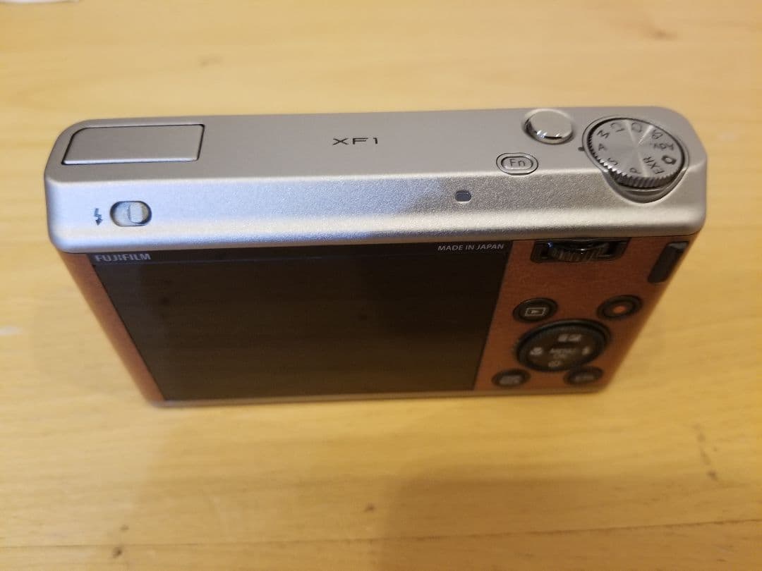 FUJIFILM XF1 元箱付き ヴィンテージ カメラ レトロ