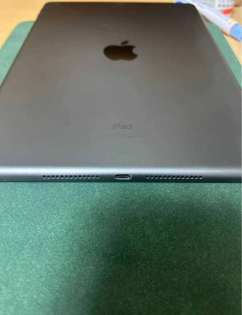 iPad第7世代 32GB スペースグレー WiFiモデル