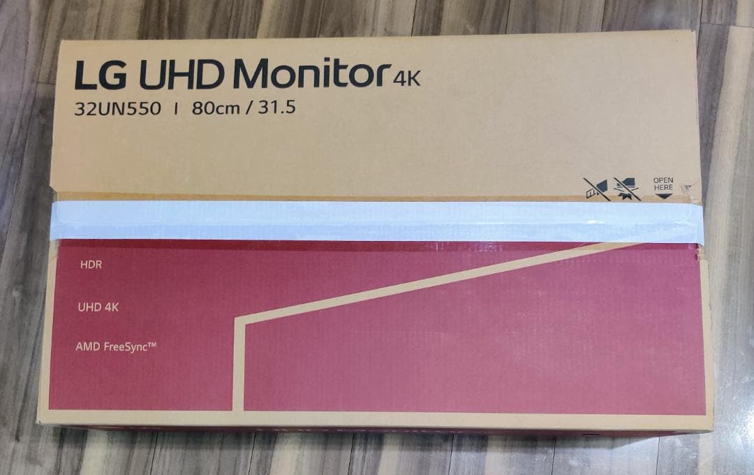 4Kモニタ 31.5インチ LG 32UN550 ホワイト
