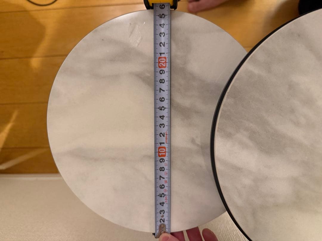 カッテランイタリア　スティング　テーブル